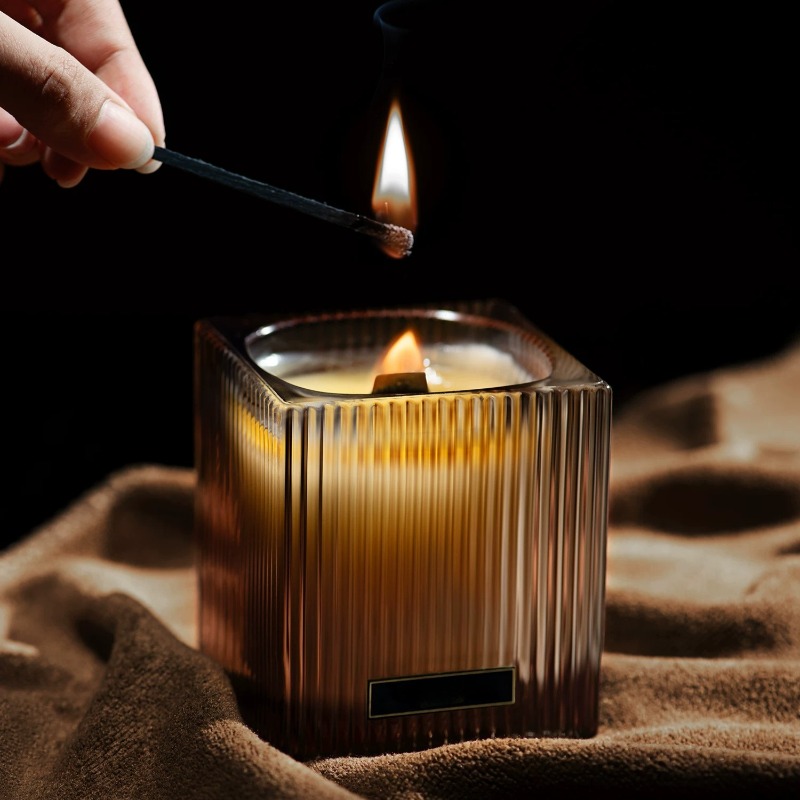 เทียนหอมอโรมาเธอราพี กลิ่นหอมต - Home Fragrance That Lasts Long บทวิจารณ์และราคา